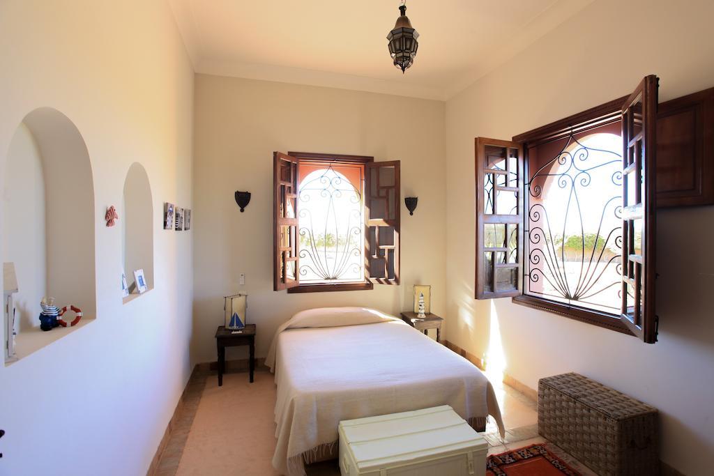 Riad Couleur Sable Sidi Abdallah Ghiat Habitación foto
